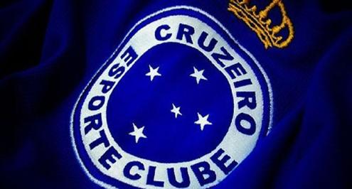 كروزيرو يحافظ على صدارته للدوري البرازيلي بهدفين في مرمى بالميراس